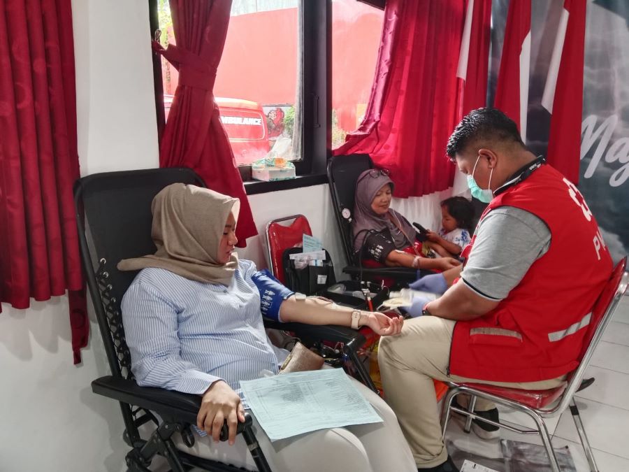 Kegiatan donor darah oleh DPC PDI Perjuangan Kabupaten Sleman