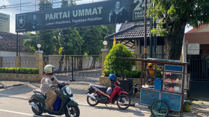 SEPI: Kondisi Kantor DPW Partai Ummat DIY terbengkalai pasca pengurus membubarkan diri, Selasa (3/6/2025). Kantor ini berlokasi di Jalan Ngeksigindo Nomor 5 Prenggan, Kotagede, Jogja.