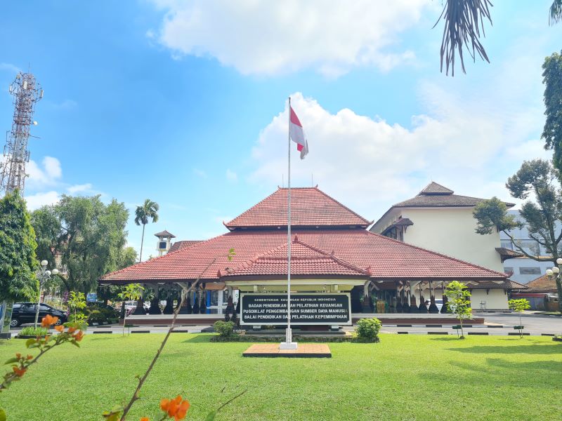 LOKASI BARU: Kantor pemerintahan Kota Magelang akan menempati gedung milik Kementerian Keuangan di kompleks Alun-Alun Magelang.