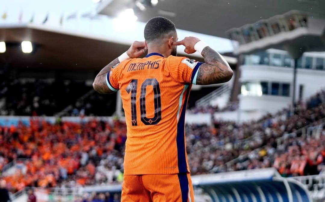 Selebrasi Memphis Depay setelah mencetak gol dalam kemenangan 2-0 Belanda atas Finlandia
