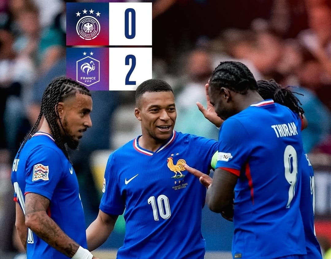 Pemain tim nasional Prancis rayakan kemenangan atas Jerman untuk menjadi juara ketiga UEFA Nations League
