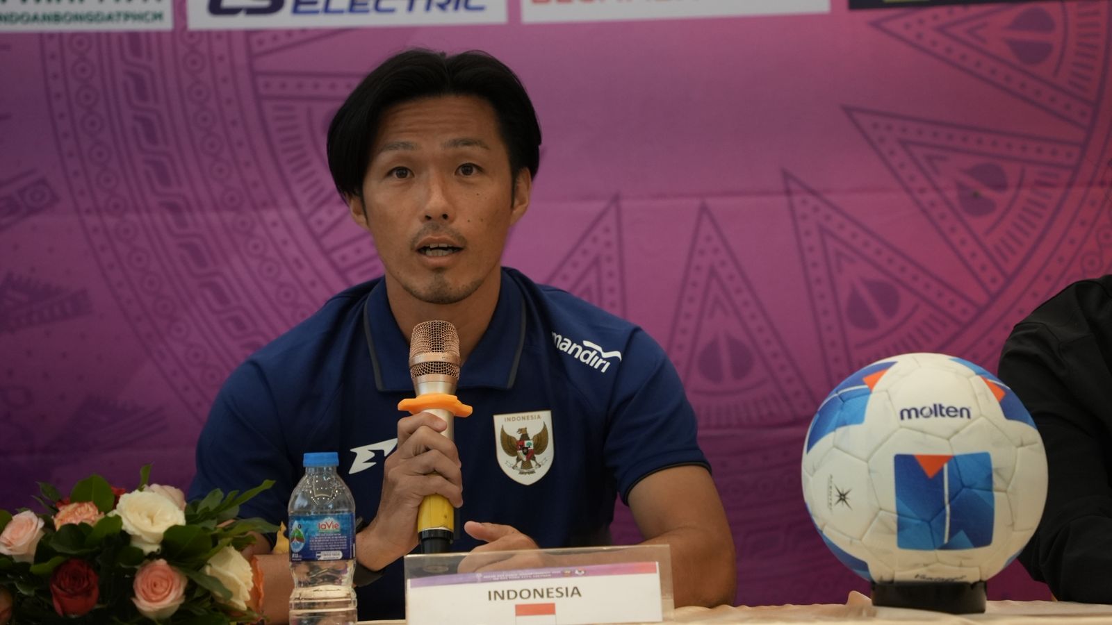 Pelatih Timnas Putri Indonesia U19, Akira Higashiyama
