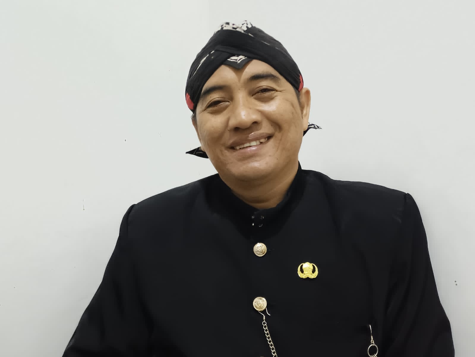 Kepala Desa Karangduwur Sutono.