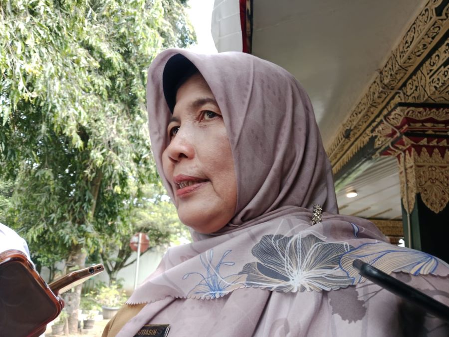 Kepala Dinas Tenaga Kerja Kabupaten Sleman Sutiasih