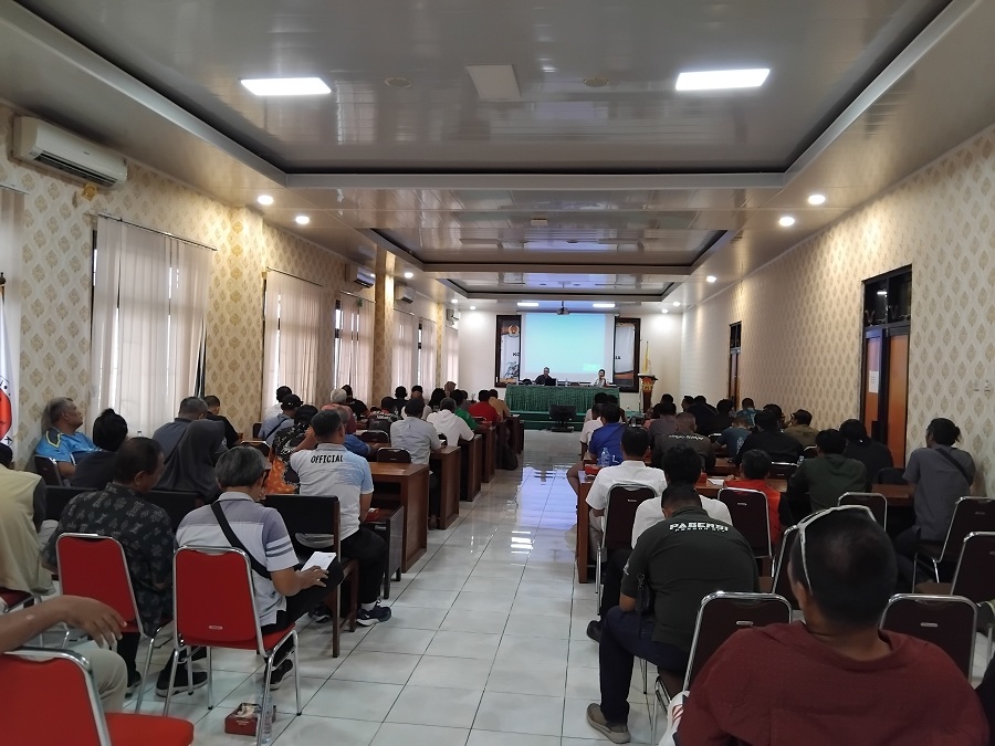Panpel Porda XVII DIY 2025 saat melakukan koordinasi dengan para pengda cabor di Ruang Rapat Lantai 2 KONI DIY, Senin (16/6/2025).