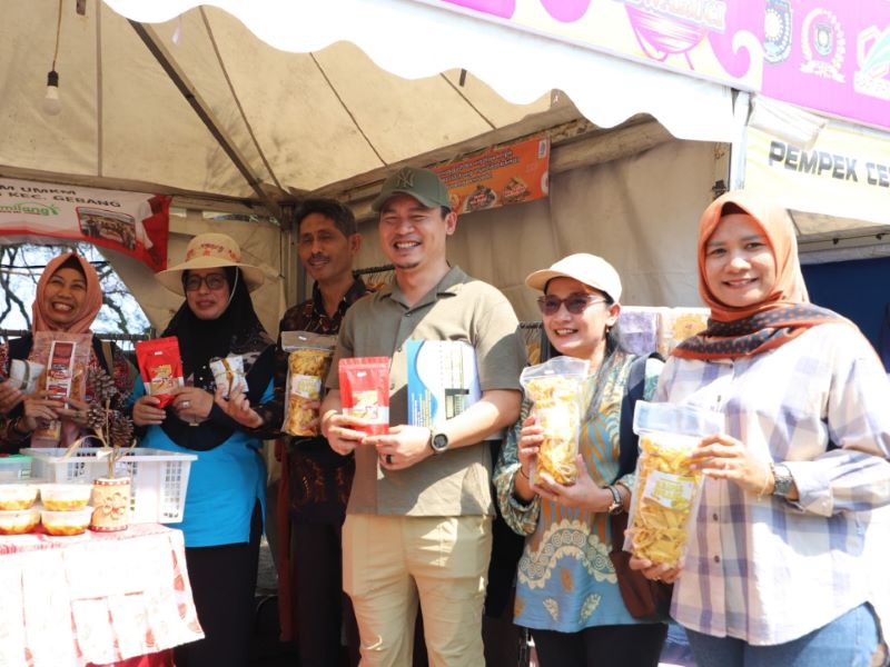 KENALKAN POTENSI: Bupati Purworejo Yuli Hastuti membuka Festival Dewaruci yang berlangsung di Pantai Dewaruci, Jatimalang, Purwodadi, Puworejo.