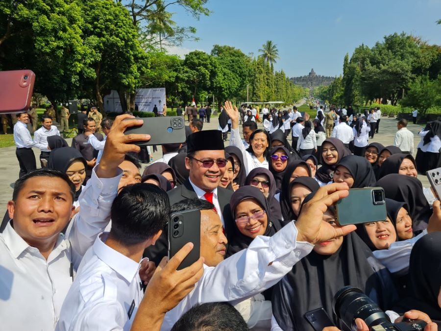 RESMI DILANTIK: Ratusan PPPK bisa bernapas lega setelah dilantik dan mendapatkan SK pengangkatan, Selasa (24/6/2025).