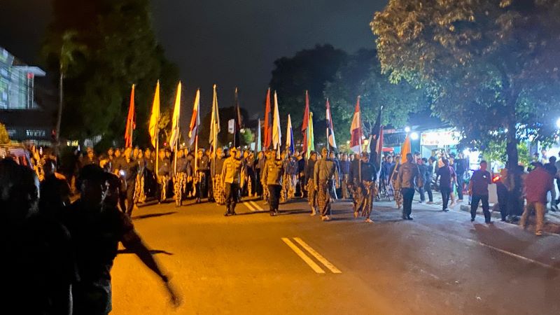 Ritual Lampah Madya Ratri Hajat Kawula Dalem Keraton Ngayogyakarta Hadiningrat untuk meperingati Tahun Baru Islam, Jumat (27/6/2025) dini hari.