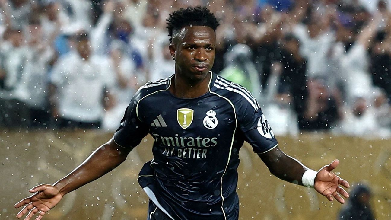 Selebrasi Vinicius Junior setelah mencetak gol bagi Real Madrid dalam kemenangan atas RB Salzburg di Piala Dunia Antarklub 2025