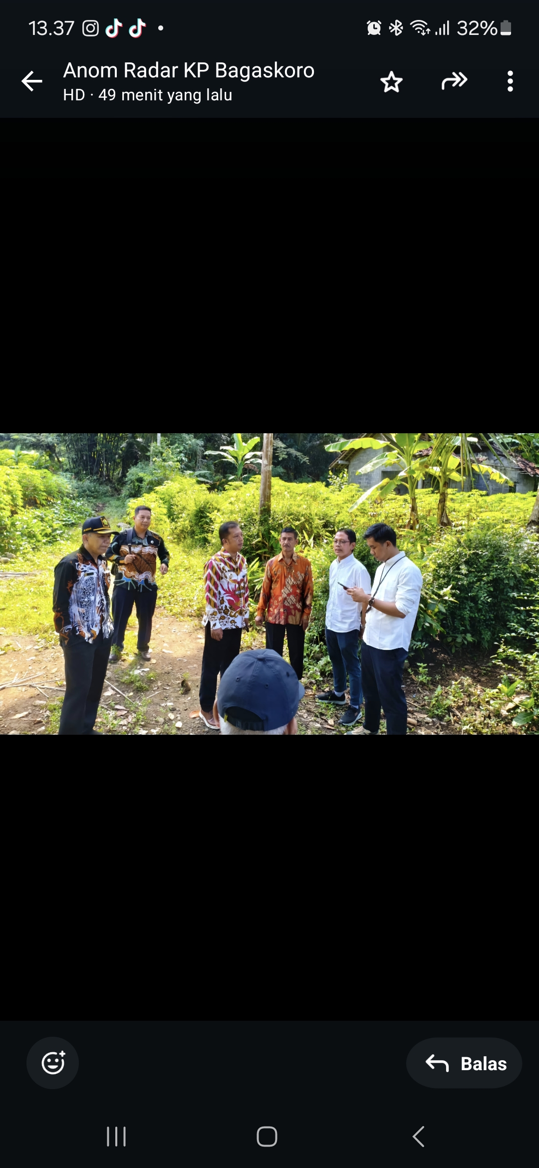 SURVEY: Wakil Bupati meninjau calon lokasi sekolah rakyat di Gulurejo. Dan Headshot Wamensos.