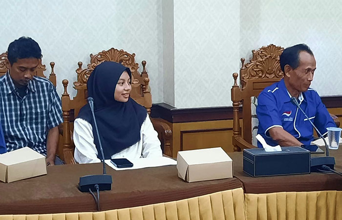 AUDIENSI: Qonitah saat melakukan audiensi dengan Bupati Kulon Progo.&nbsp;