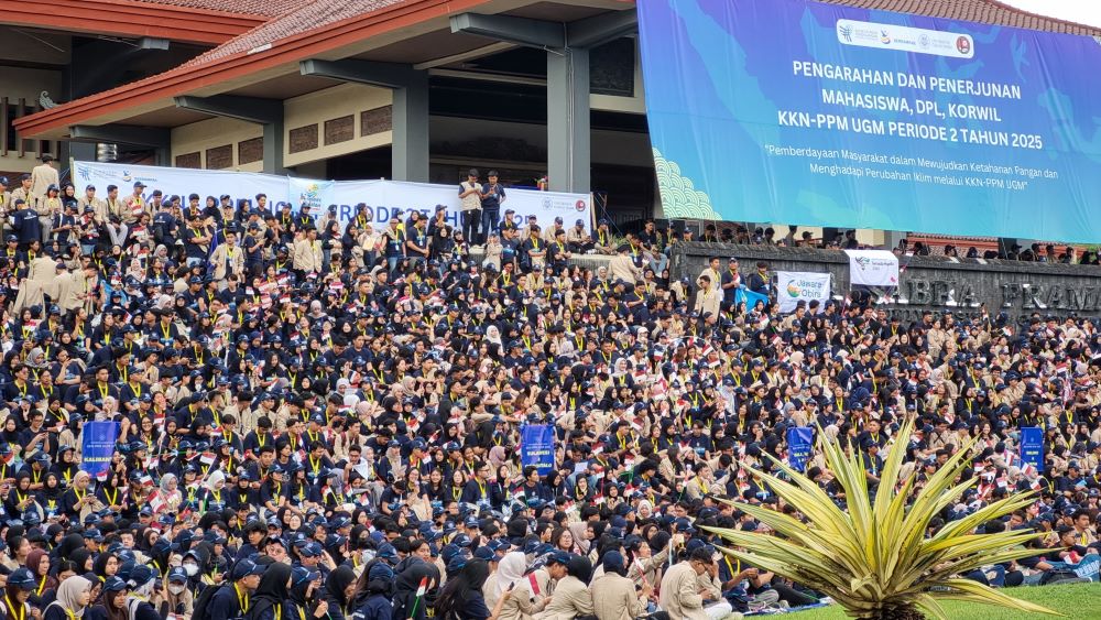 foto seremonial penerjunan mahasiswa KKN UGM beberapa waktu lalu