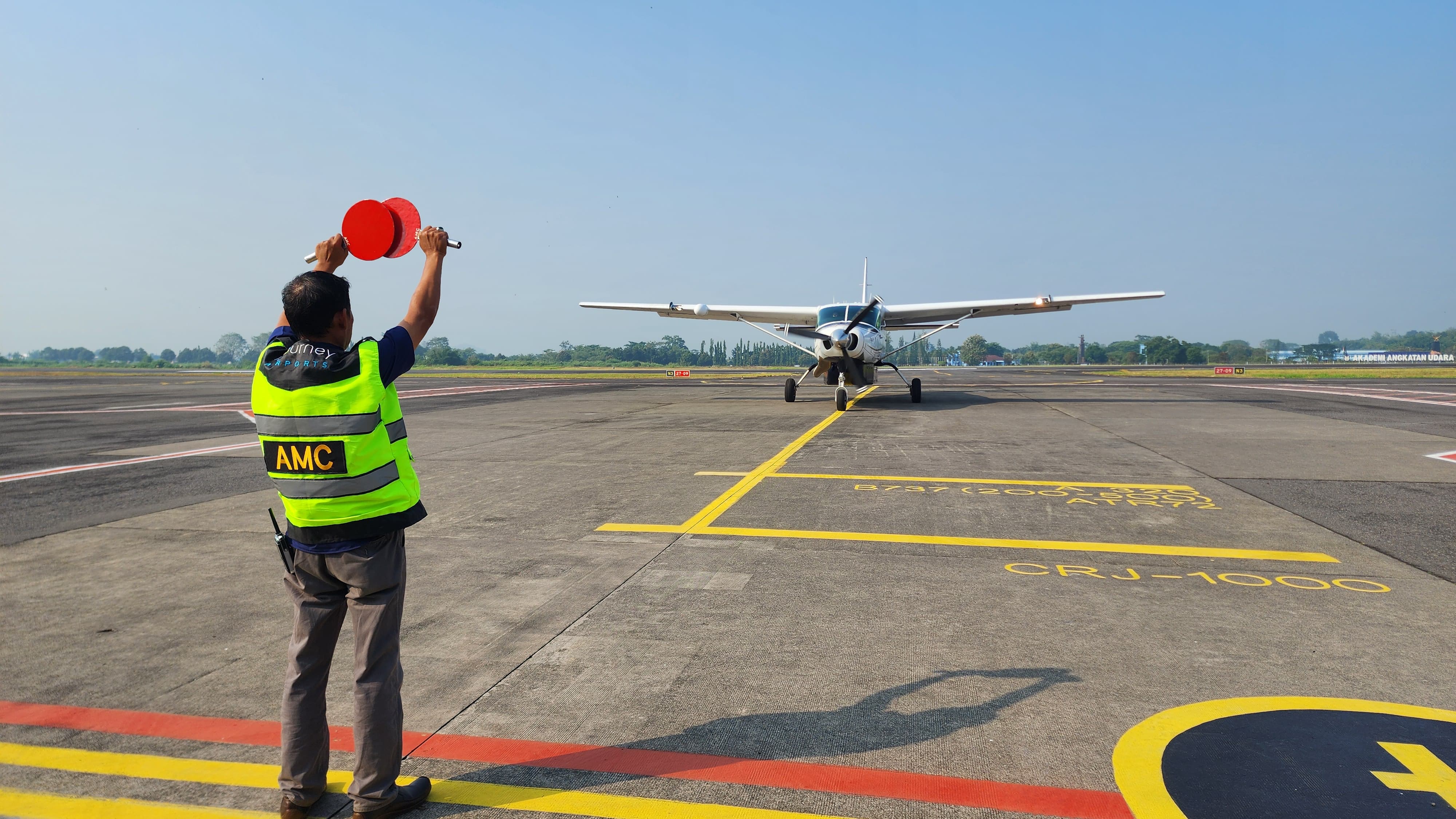 Pesawat Susi Air mendarat di Bandara Adisutjipto Jogja