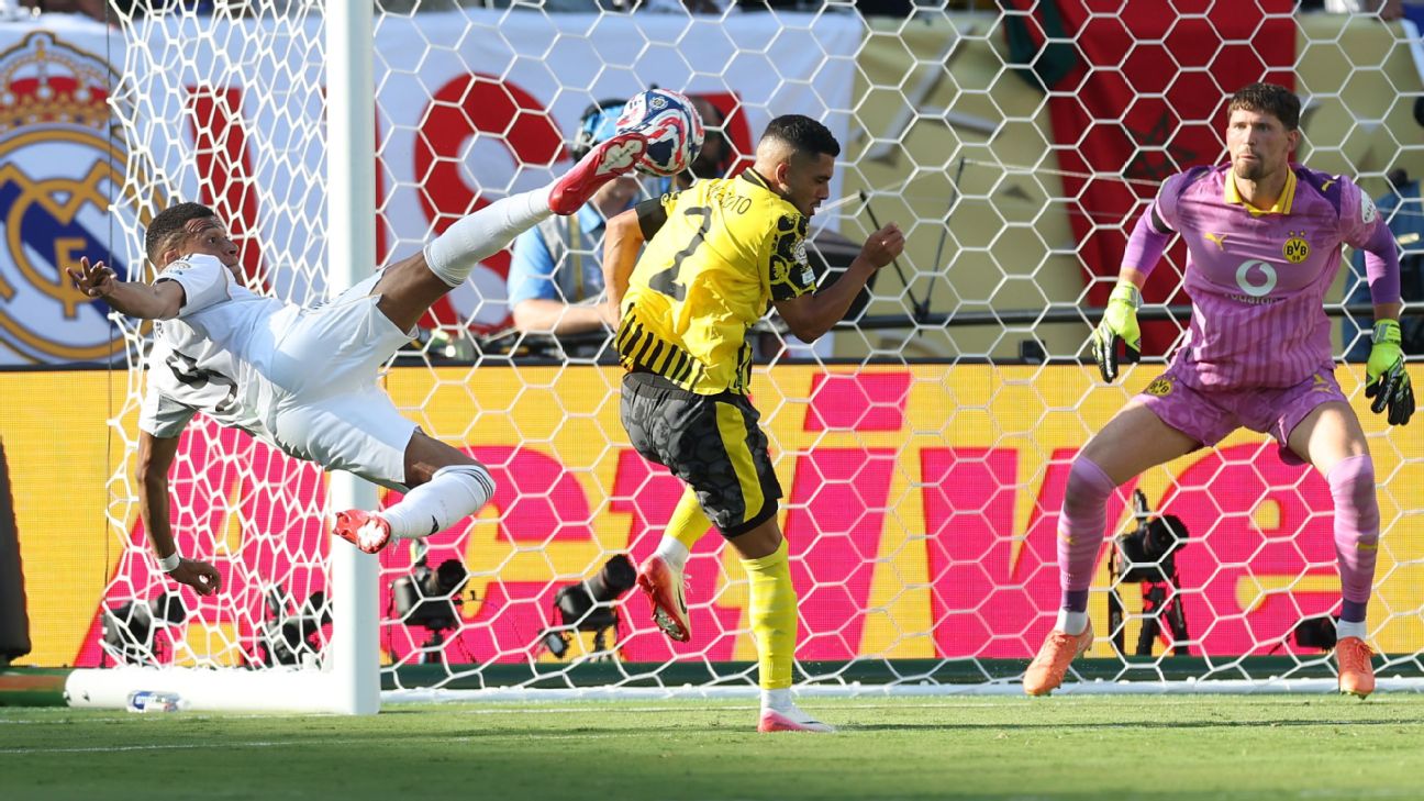 Kylian Mbappe mencetak gol untuk membawa Real Madrid raih kemenangan atas Borussia Dortmund