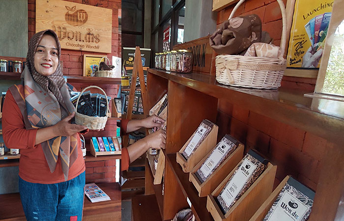 GIGIH: Dwi Martuti menunjukkan olahan cokelat yang dirintis sejak 2017. Kini produk cokelatnya memiliki 47 jenis.