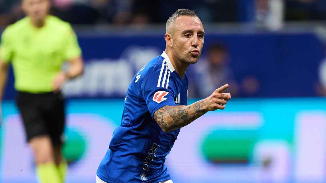 Santi Cazorla kembali ke La Liga setelah tekan kontrak perpanjangan bersama Real Oviedo