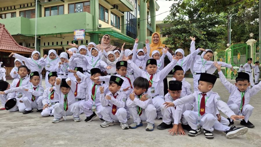 Suasana kegiatan MPLS di SD Muhammadiyah Sapen  &nbsp;