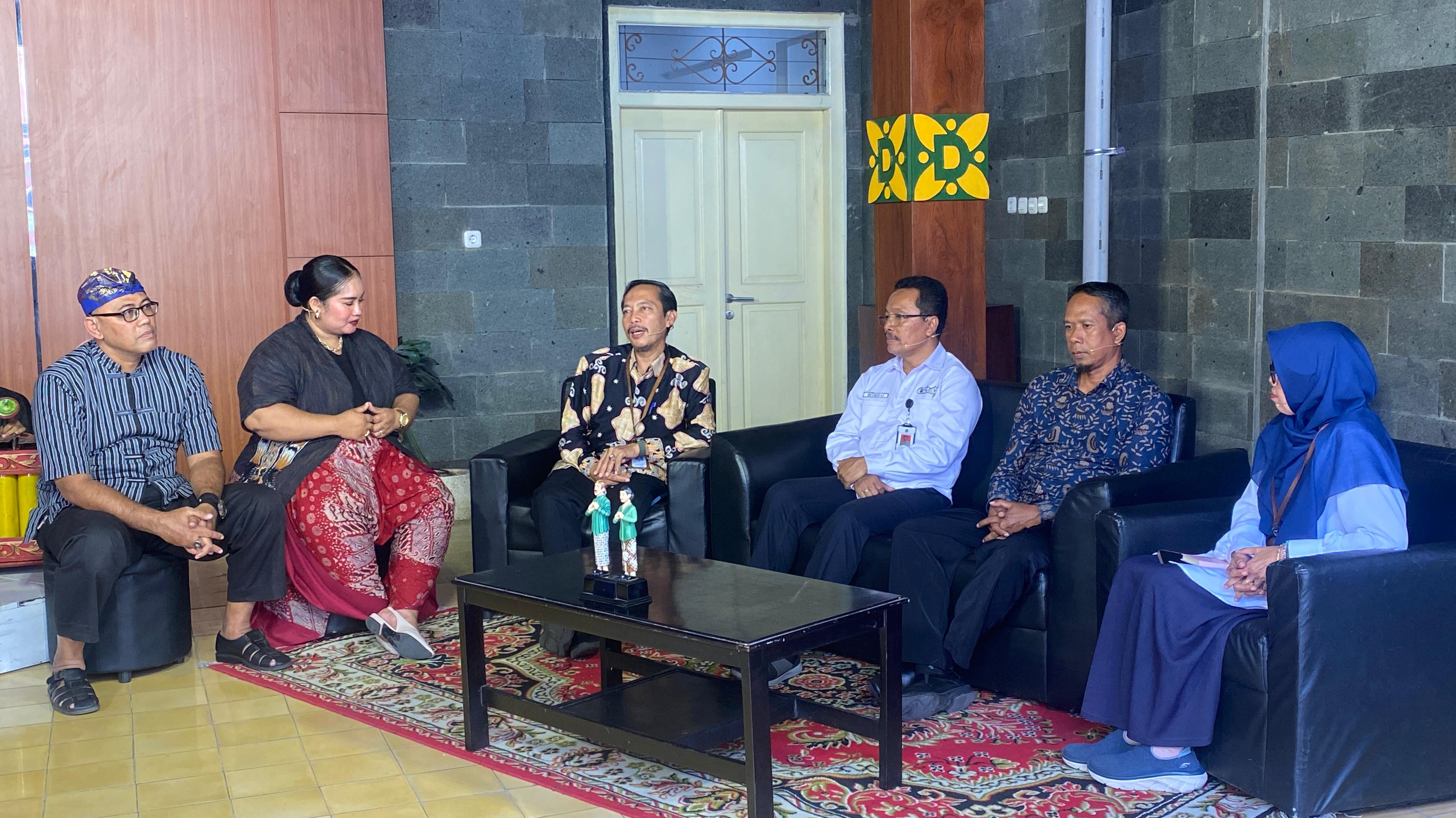 KOLABORASI: Paniradya Kaistimewaan menyelenggarakan Rembag Kaistimewaan dengan tema Geopark Night Specta dan Festival Cokelat Nglanggeran 2025 di Kompleks Kepatihan, Rabu (16/7).
