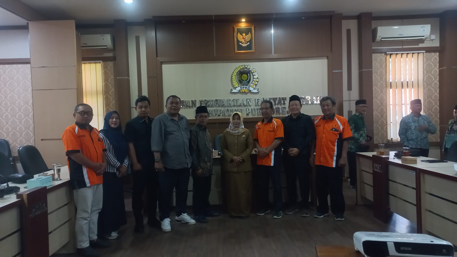 Ketua Koni Sumaryanto beserta jajaran mengikuti rapat dengar pendapat bersama Komisi IV DPRD Purworejo.