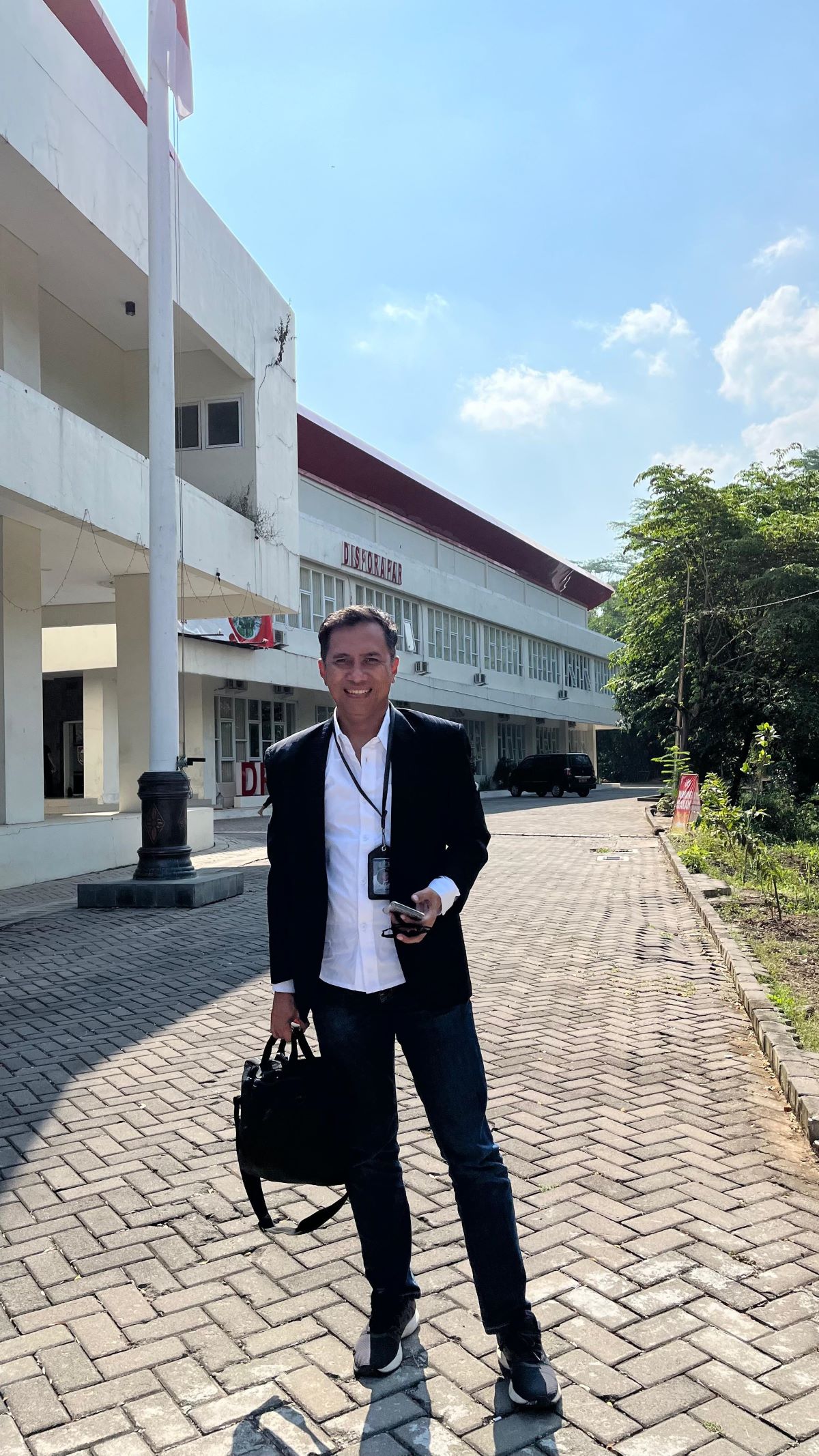 GIGIH: Memiliki latar belakang pendidikan dan pekerjaan di bidang peternakan, Ajris Sufata berhasil menduduki jabatan General Manager Ibarbo Park.