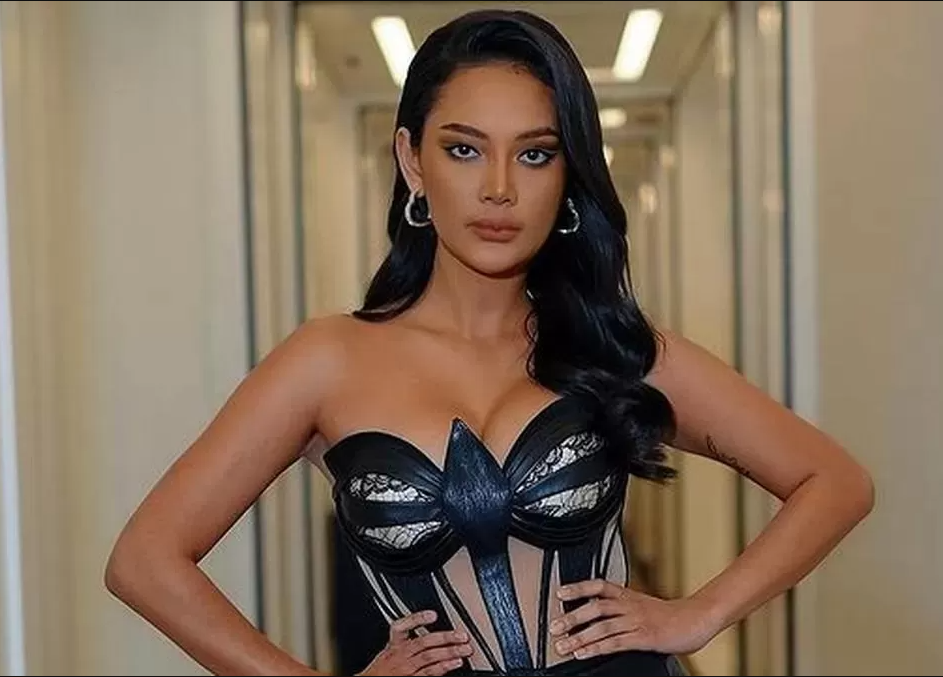 Erika Carlina.