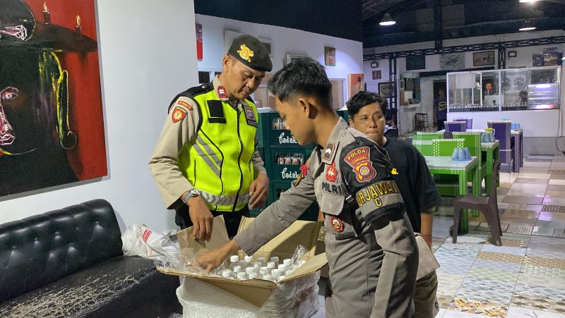 kegiatan rutin yang ditingkatkan (KRYD) Operasi Miras Tahap II Polda DIY.
