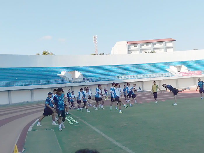UJIAN FISIK: Para pemain PSIM Jogja saat menjalani latihan rutin di Stadion Mandala Krida, Jogja, Senin (21/7/2025) pagi.