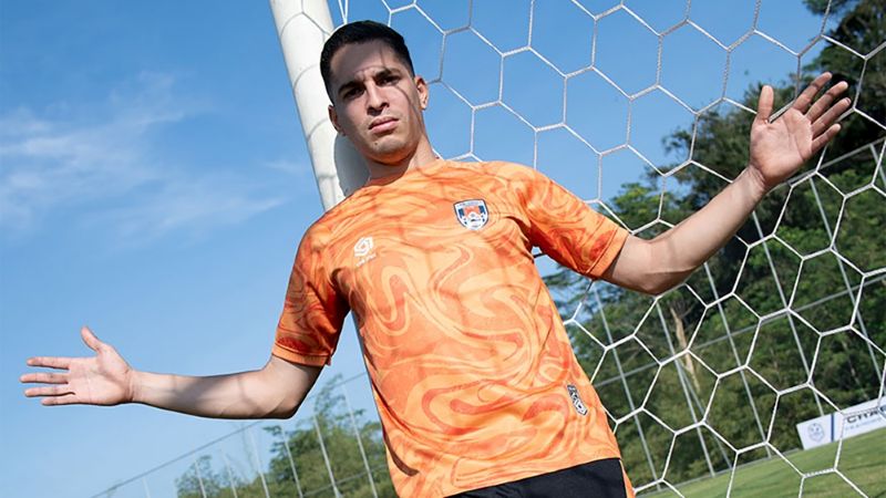 Juan Pablo Morales resmi menjadi rekrutan asing pertama Kendal Tornado FC