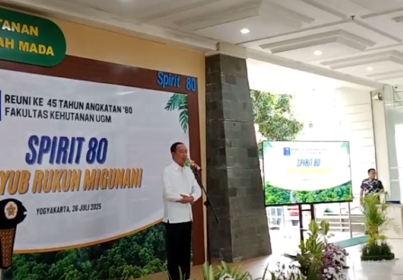 Jokowi hadiri acara Reuni Fakultas Kehutanan UGM, Sabtu (26/7/2025).
