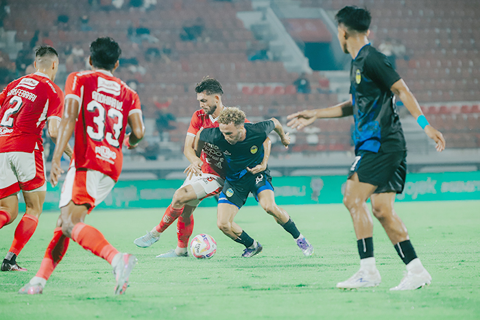 EVALUASI: Setelah laga uji coba melawan Bali United pada Sabtu (26/7/2025), salah satu aspek yang menjadi evaluasi bagi Laskar Mataram adalah opsi menambah pemain baru.