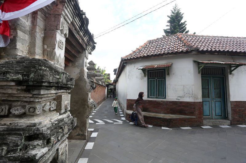 Suasana di seputaran kompleks Masjid Gedhe Mataram, Kotagede, Kota Jogja Senin (28/7). Kawasan cagar budaya Kotagede menjadi salah satu lokasi rangkaian acara Jaringan Kota Pusaka Indonesia (JKPI)