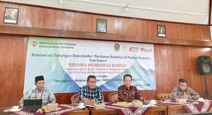 IKAN BERGIZI: Kegiatan inisiasi kolaborasi dukungan stakeholder perikanan budidaya di pondok pesantren diadakan di aula apung BPTPB DIY di Cangkringan, Sleman.
