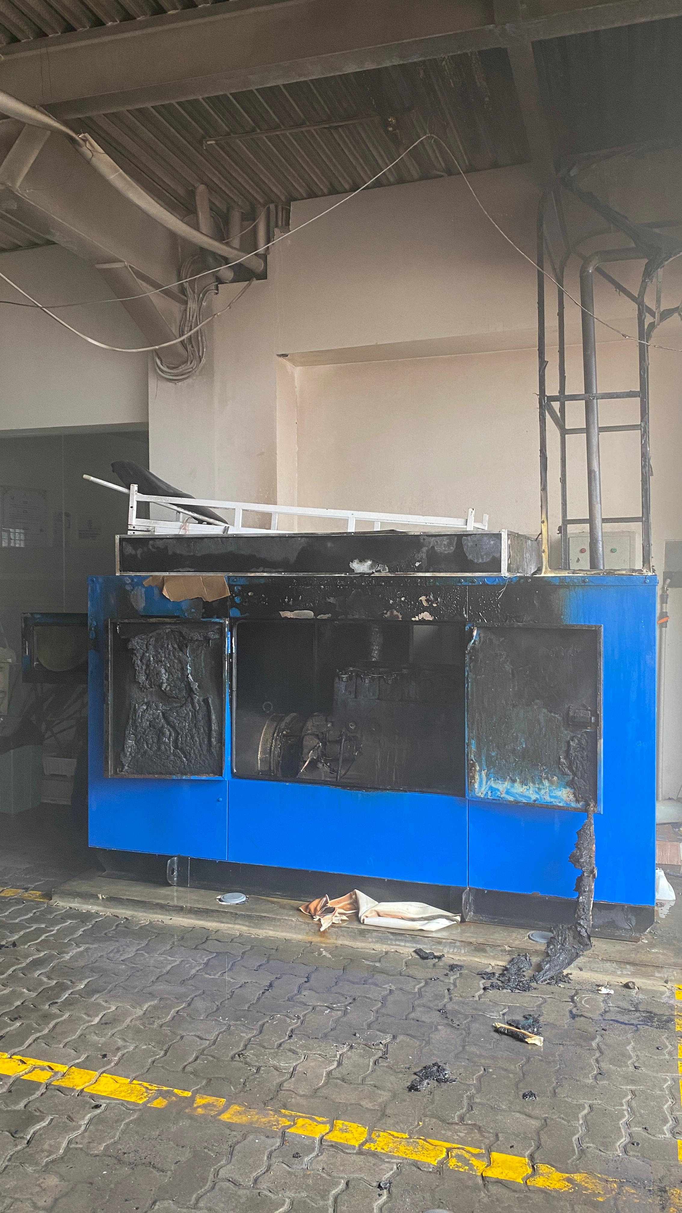 Kebakaran di Klinik Gigi wilayah Karangwuni, Caturtunggal, Depok, Sleman Kamis (31/7).
