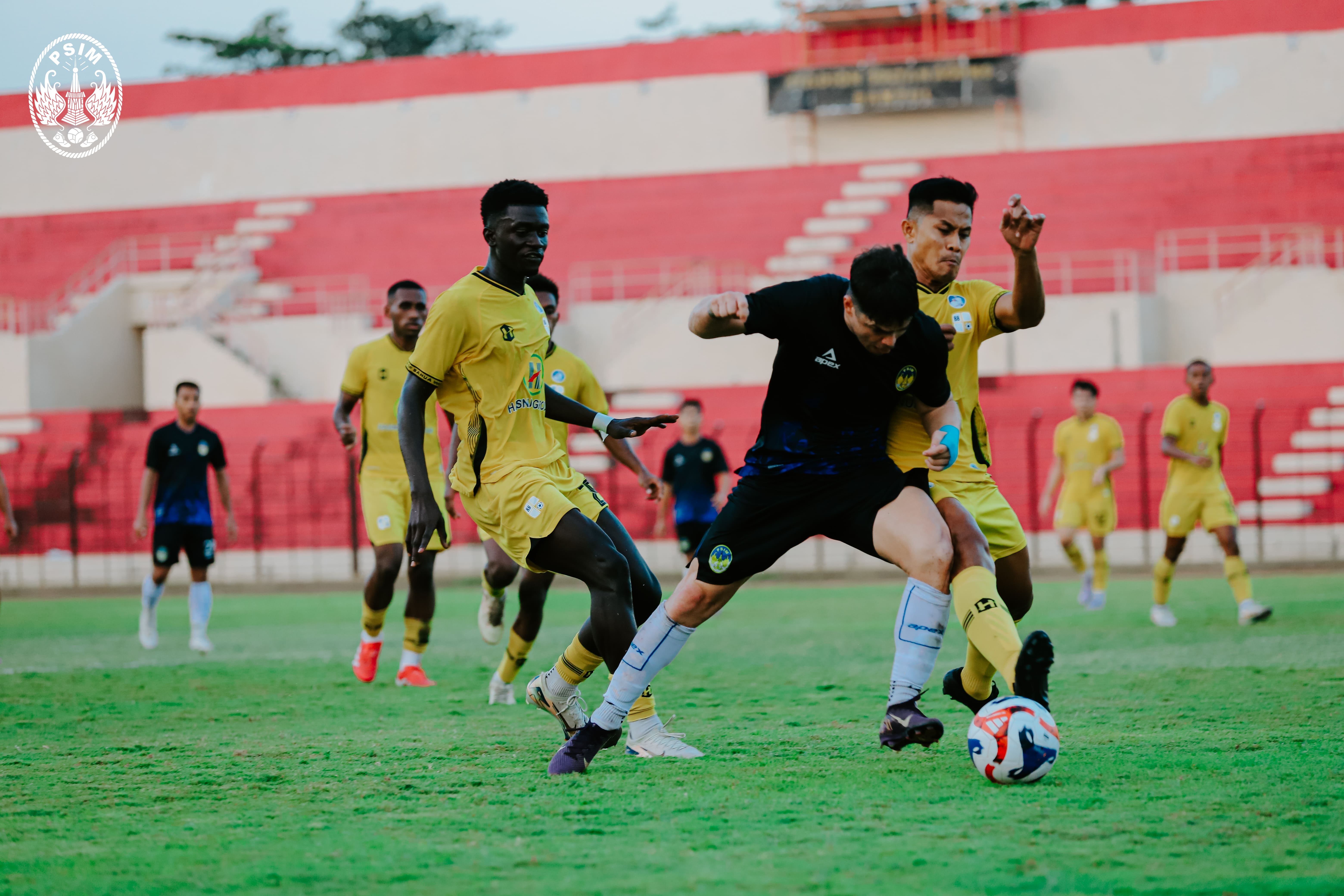 Laga Uji coba PSIM Jogja dan Barito Putera di SSA Bantul