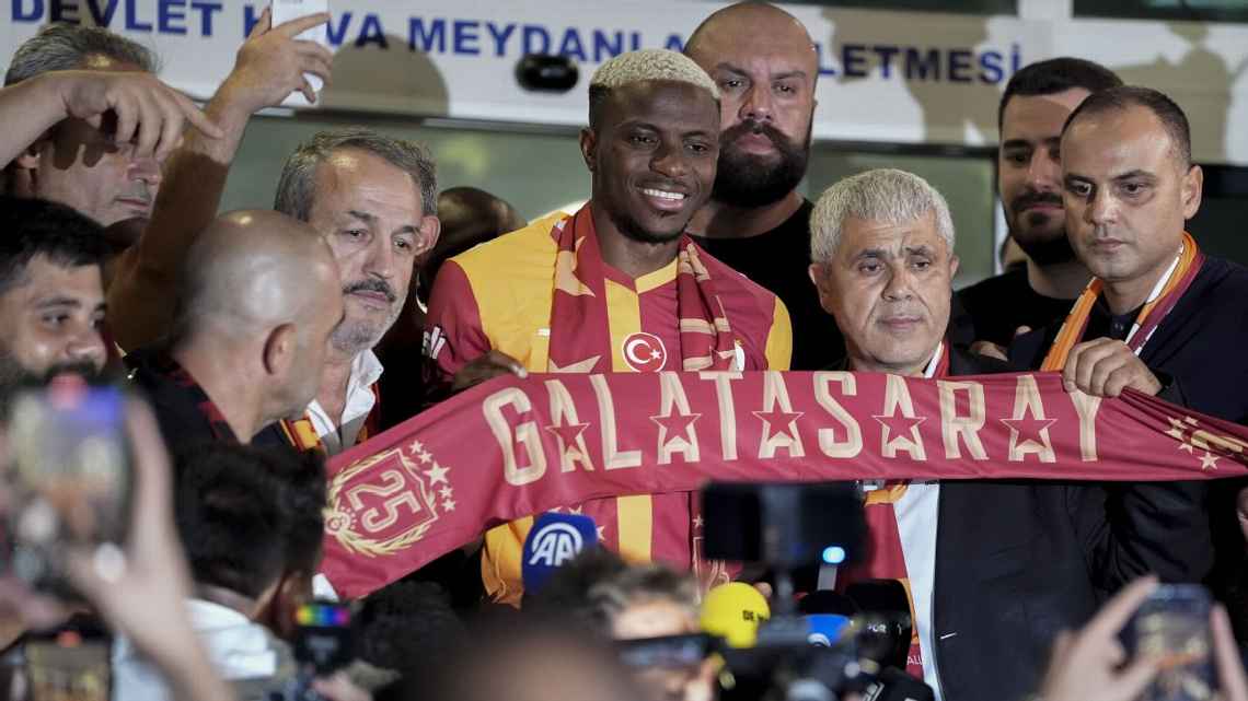 Viktor Osimhen resmi gabung Galasaray