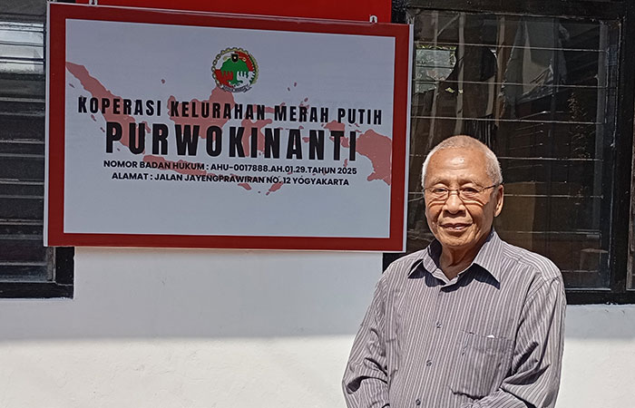 OPTIMISTIS: Ketua Koperasi Kelurahan Merah Putih Purwokinanti Widodo Yuwono saat ditemui Jumat (1/8).