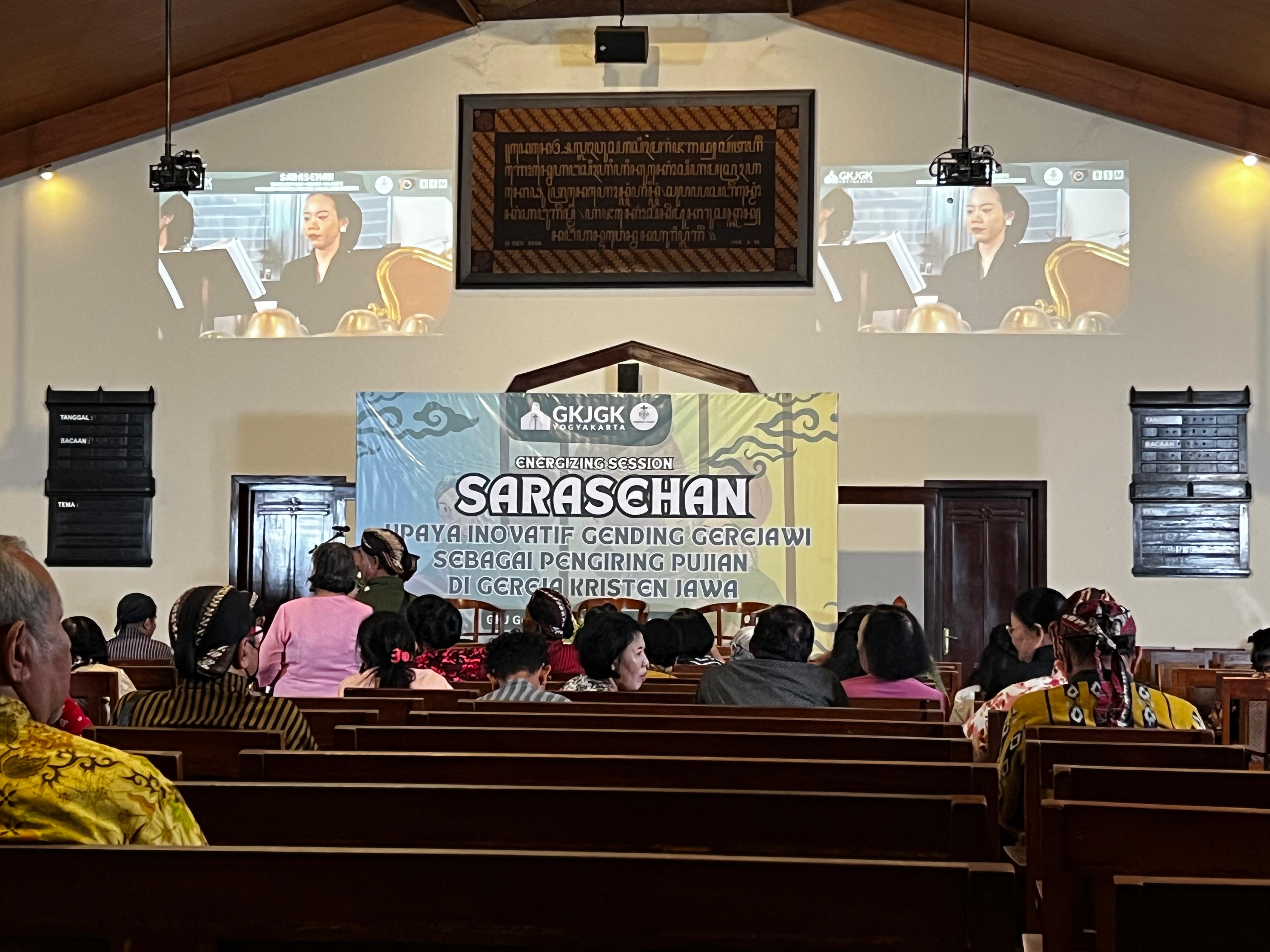 Sarasehan bertajuk &ldquo;Upaya Inovatif Gending Gerejawi sebagai Pengiring Pujian di Gereja Kristen Jawa&rdquo; digelar di GKJ Gondokusuman, Senin (4/8). Acara ini dihadiri lebih dari 200 peserta dari Yogyakarta