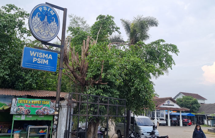 SEWANYA NAIK: Suasana dan kondisi Wisma PSIM Jogja di kawasan Baciro, utara Stadion Mandala Krida, Jogja.