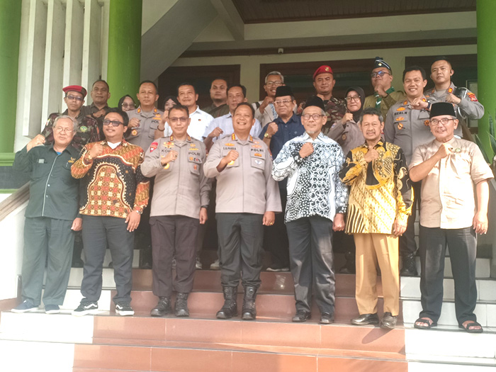 KULANUWUN: Kapolresta Jogja Kombes Pol Eva Guna Pandia saat bersilaturahmi dengan jajaran pengurus Muhammadiyah Kota Jogja, Rabu (5/8/2025).