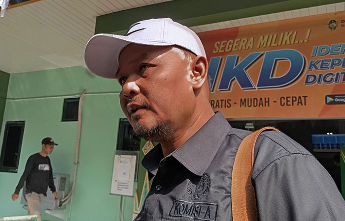 DORONG: Ketua Komisi A DPRD Kota Jogja Susanto Dwi Antoro saat ditemui seusai sidak di Kantor Disdukcapil Kota Jogja, Kamis (7/8/2025).