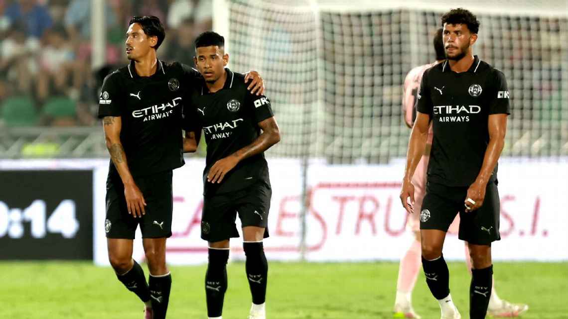 Pemain Manchester City rayakan gol yang dicetak Tijjani Reijnders ke gawang Palermo di laga pramusim