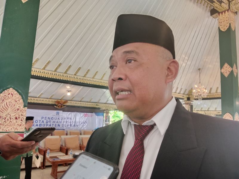Bupati Sleman Harda Kiswaya