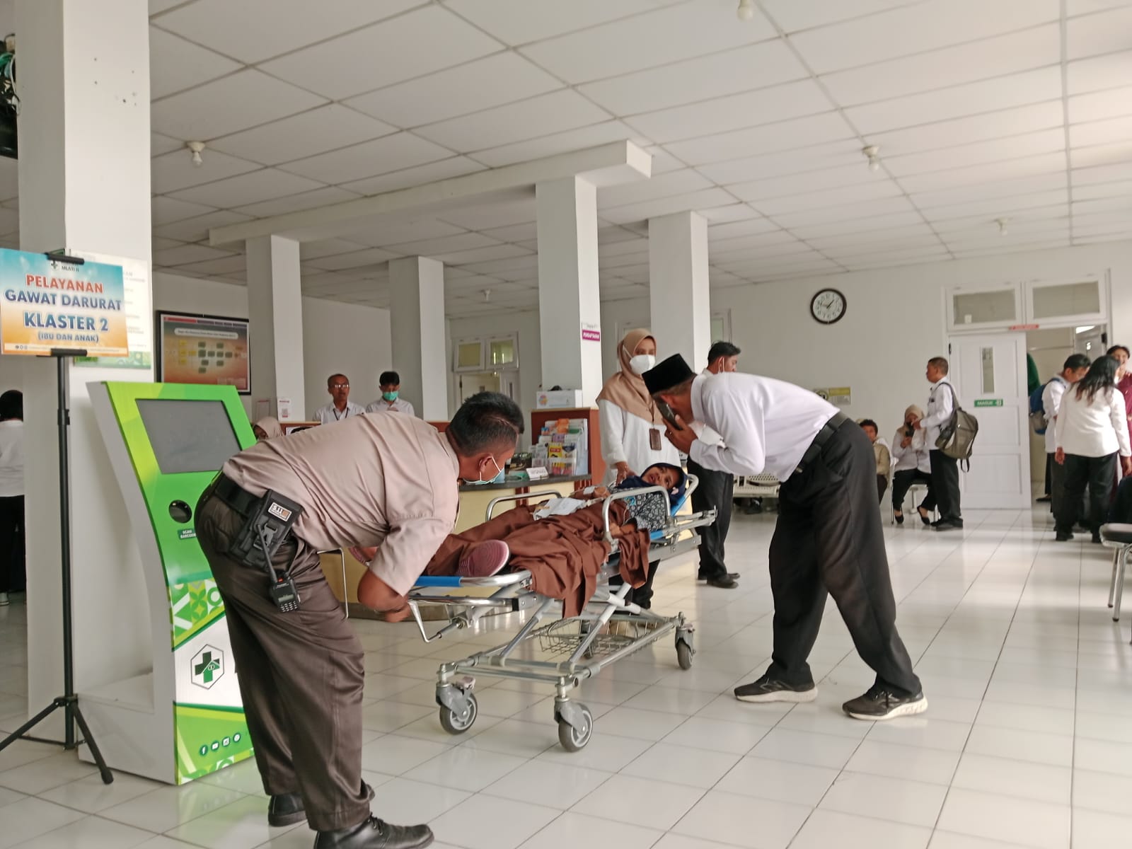 Kondisi Puskesmas Mlati 2 yang merawat siswa diduga keracunan MBG (13/8/2025).