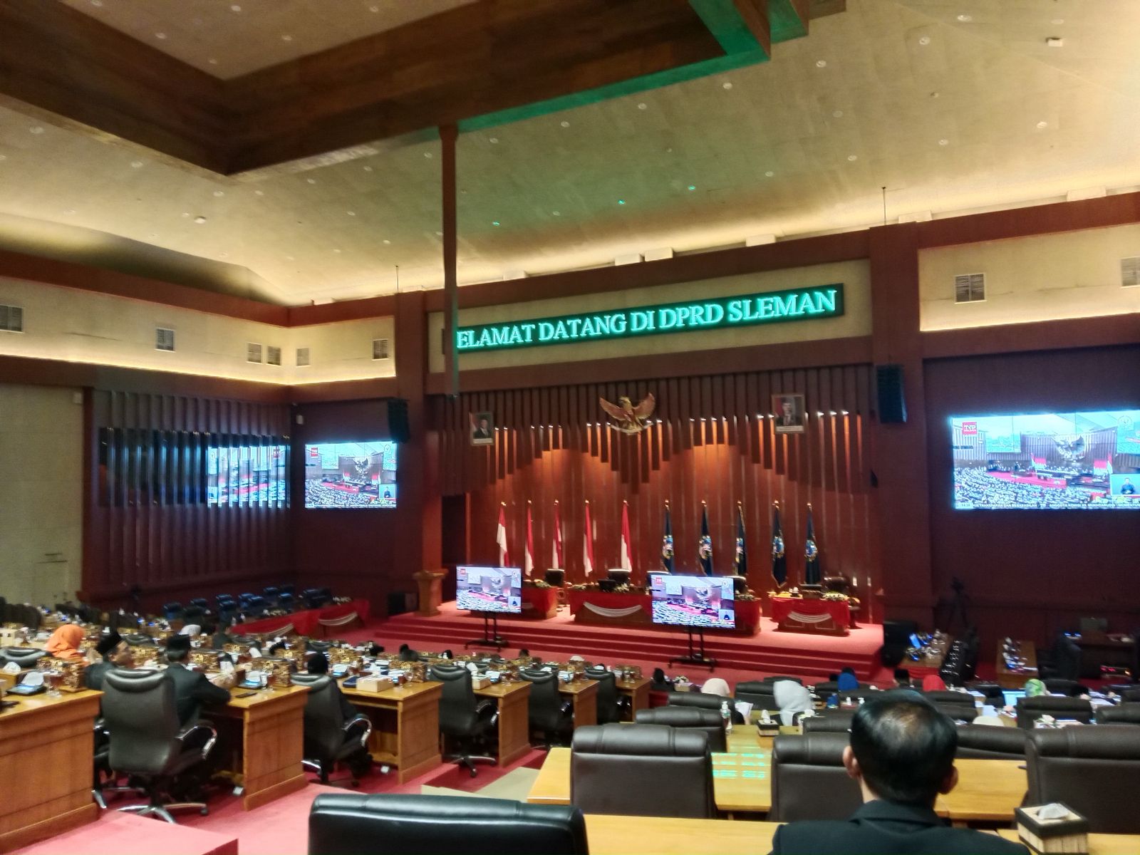 Rapat paripurna DPRD Sleman Jumat (15/8).