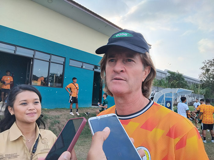 Manajer Teknis PSS Sleman Pieter Huistra