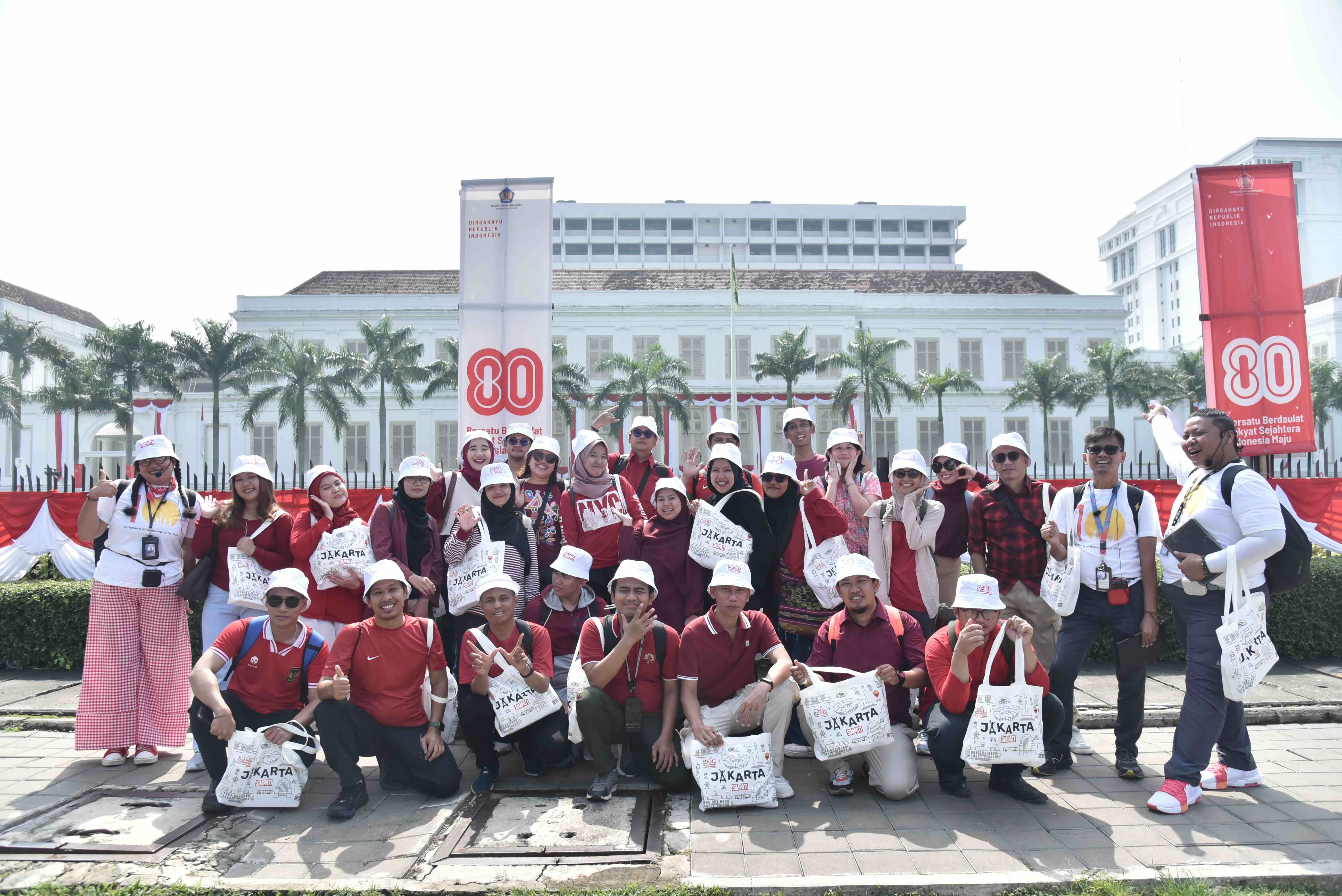Program Jejak Semangat Indonesia mengajak masyarakat menyusuri jejak sejarah kemerdekaan di berbagai kota melalui tur edukatif dan aktivitas interaktif di MyTelkomsel, sekaligus merayakan 80 tahun kem