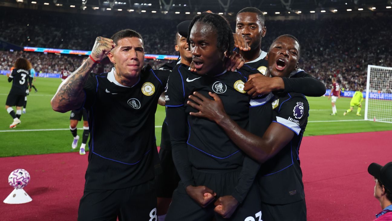 Selebrasi pemain Chelsea rayakan kemenangan telak 5-1 atas West Ham
