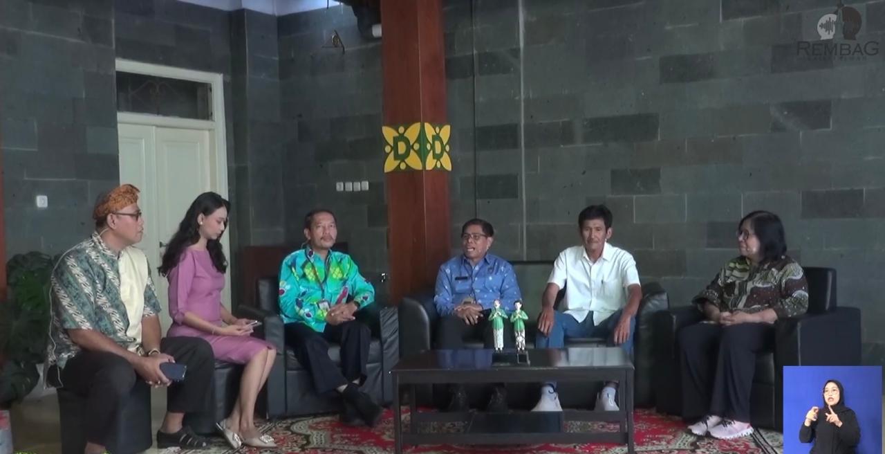 BERGENGSI: Rembag Kaistimewan dengan topik diskusi even lomba Konkurs Nasional Seni Suara Alam Burung Perkutut Piala Raja Hamengku Buwono Cup 2025 tingkat nasional di Kantor Paniradya Kaistimewan DIY