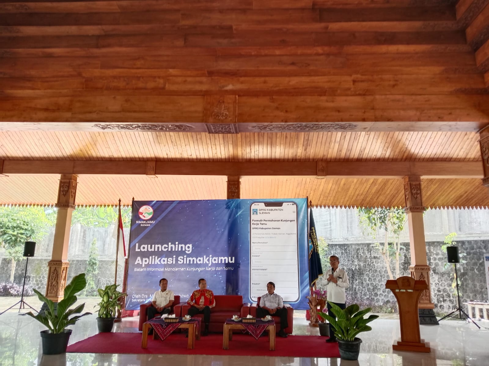 Launching Aplikasi Simakjamu