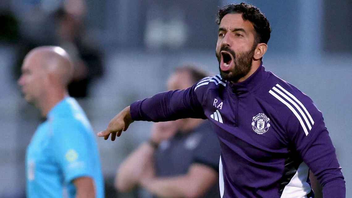 Ruben Amorim kecam kekalahan Manchester United dari tim kasta keempat Grimsby Town